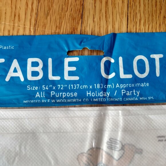 Vintage Plastic Tablecloth Bears Dessert 54x72 Woolworth's NIP Made in Hong Kong - Picture 6 of 13